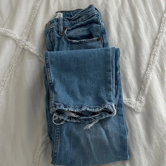 Abercrombie and Fitch Classic High-Rise Straight Leg Women’s Jeans - Blue - Picture 5 of 5